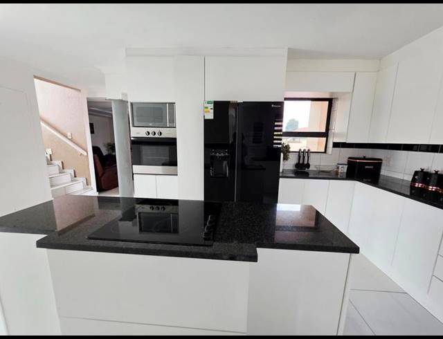 3 BEDROOM HOUSE FOR SALE IN ESTHER PARK